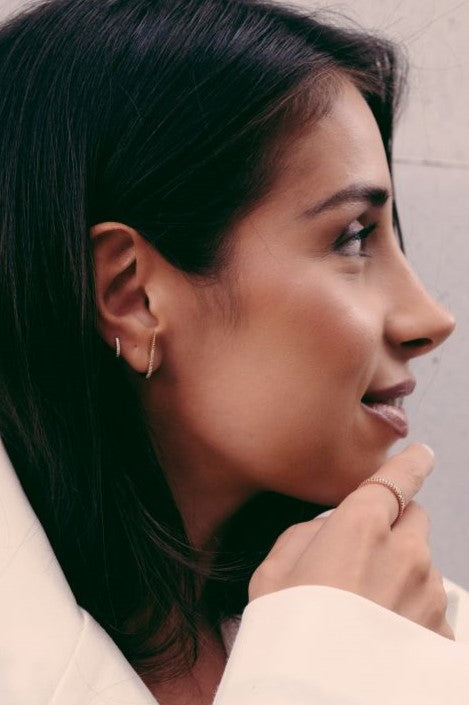Daylight Hoop - Yellow Gold - Single Earring - 7mm